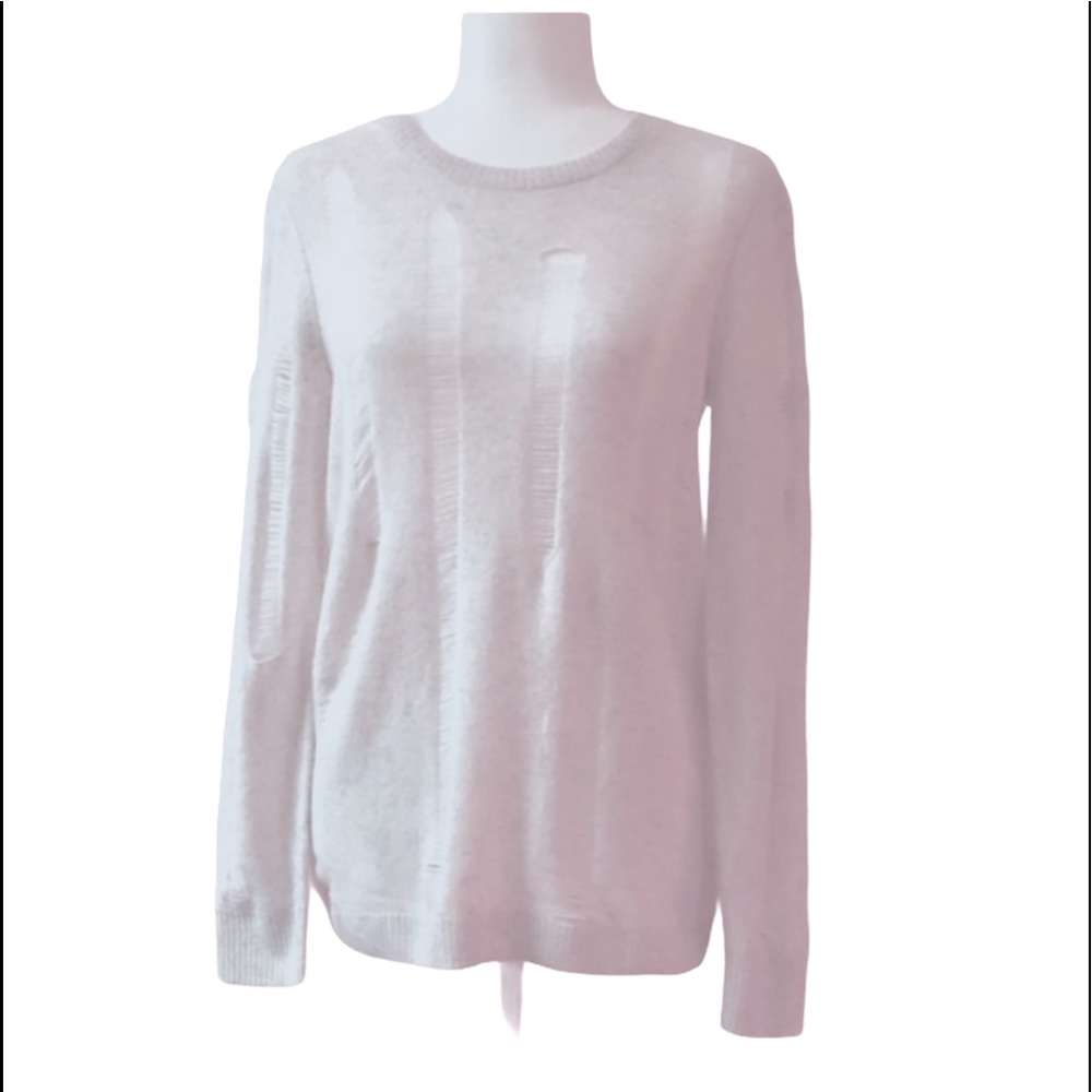 Aqua Cashmere Distressed Crewneck Long Sleeve Light Heather Sweater Size Medium